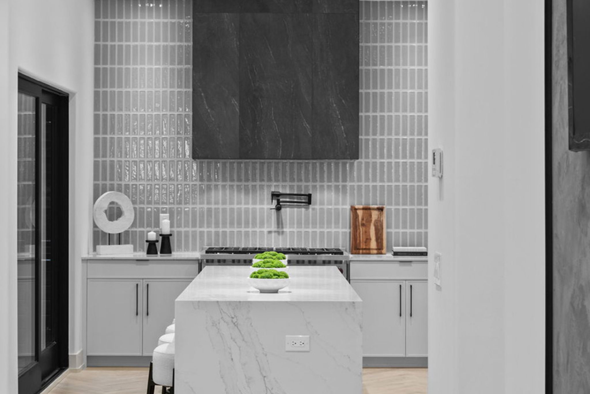 20-web-or-mls-1513-pine-st-a-corner-unit