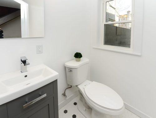 guest room bathroom