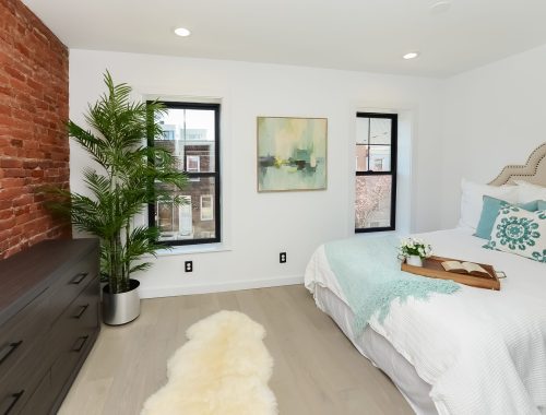 guest room bedroom