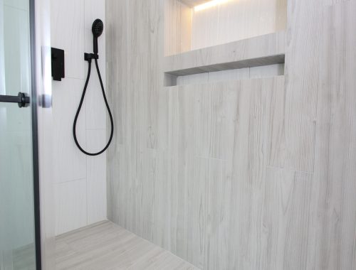 wooden plus black theme